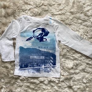 NWT Children’s place long sleeve shirt, size XS 4